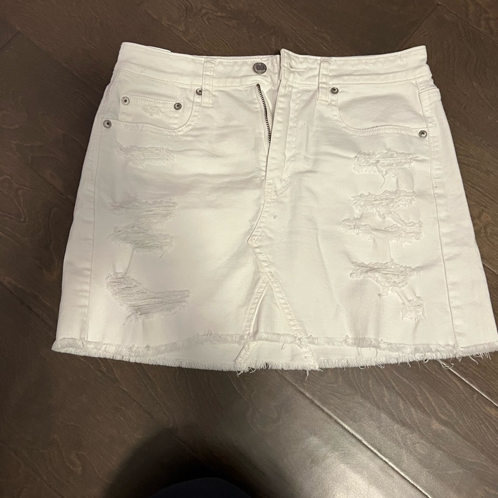American eagle white skirt size: 6